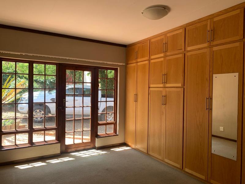 5 Bedroom Property for Sale in Wilkoppies North West